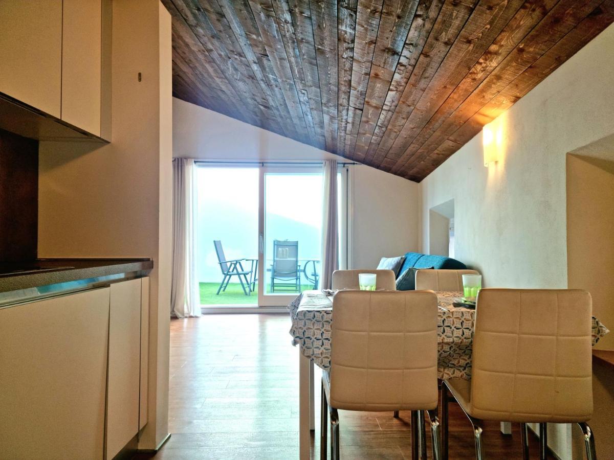 Profumo Di Lago Desenzano-By Goccia Di Lago 代森扎诺-德尔加达 外观 照片